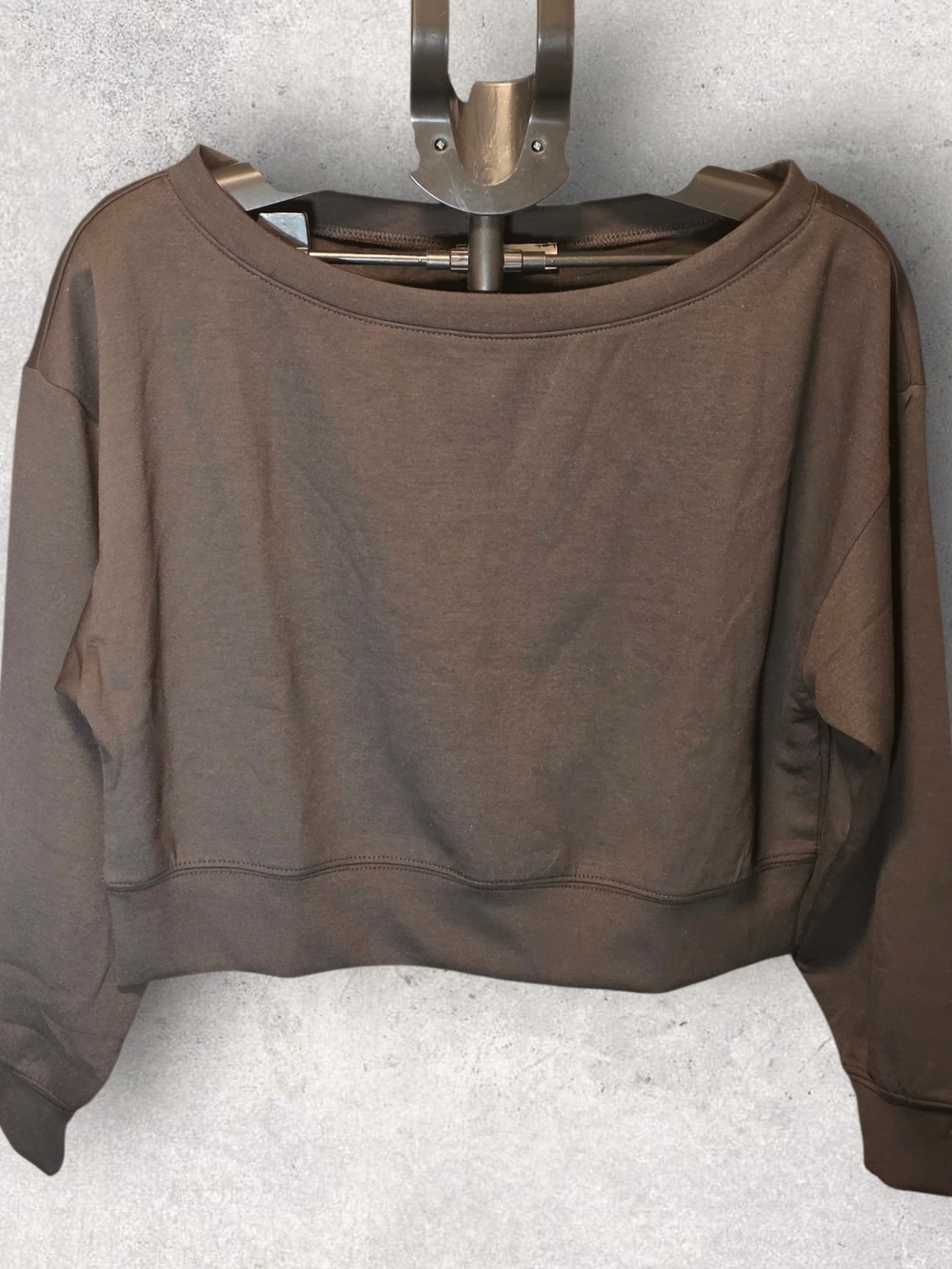 Zenana Outfitters Black Cropped Scoop-Neck Top